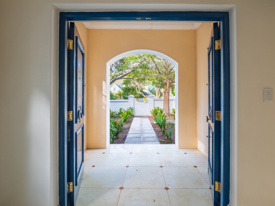 4 Bedroom Property for Sale in Belvidere Estate Western Cape